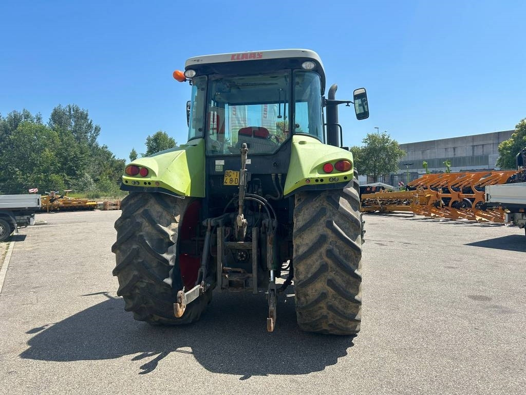 Claas Arion 610 C - Traktor: 5 kép. Claas Arion 610 C - Traktor: 5 kép.