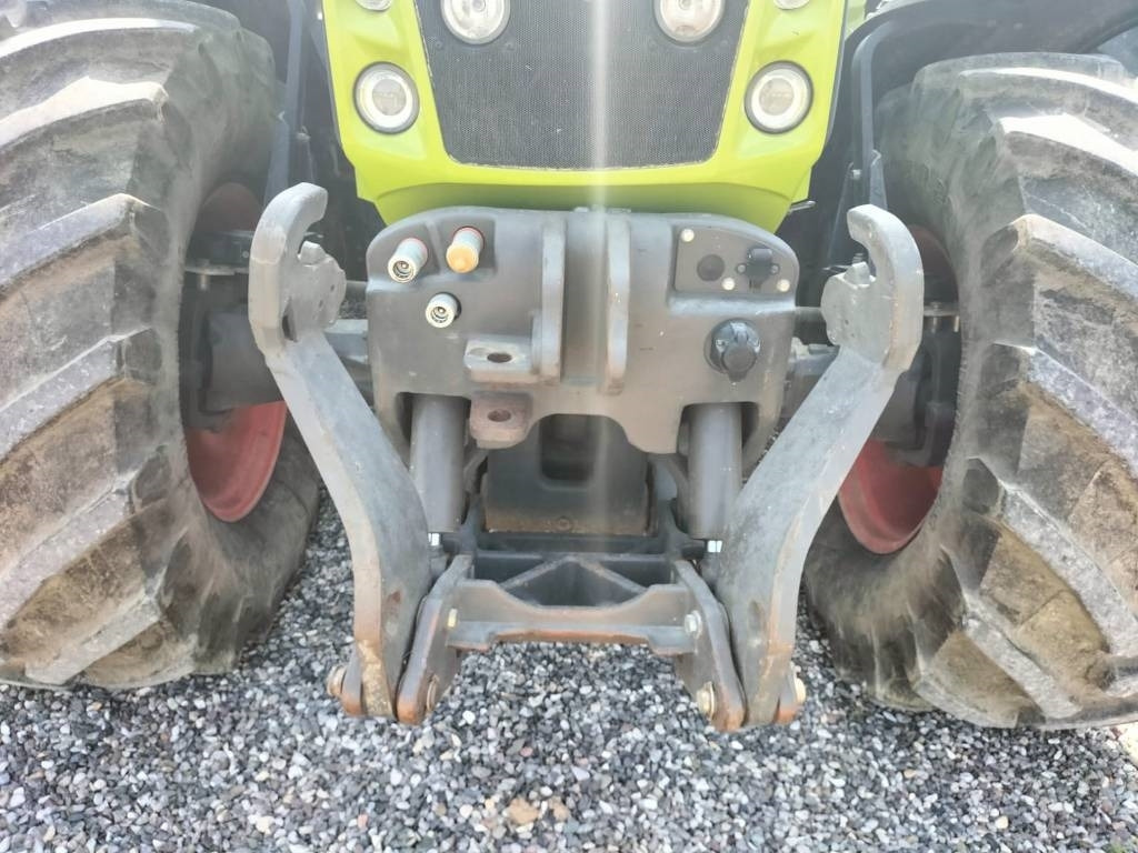 Claas Axion 810 CIS - Traktor: 4 kép. Claas Axion 810 CIS - Traktor: 4 kép.