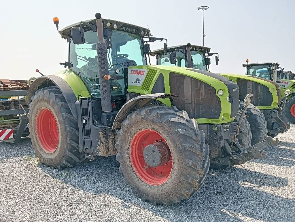 Claas Axion 930 Cmatic - Traktor: 1 kép. Claas Axion 930 Cmatic - Traktor: 1 kép.
