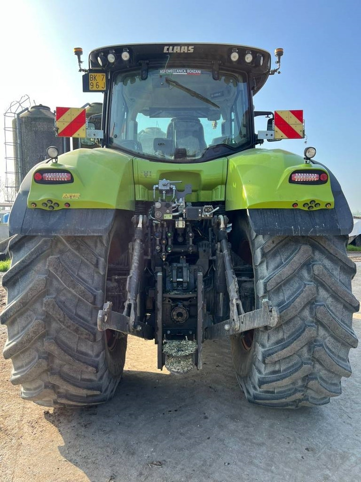 Claas Axion 930 - Traktor: 4 kép. Claas Axion 930 - Traktor: 4 kép.