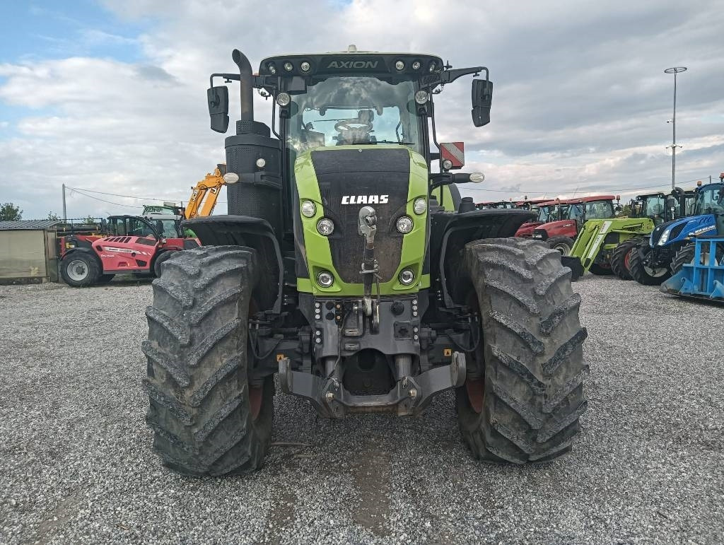 Claas Axion 960 cmatic - Traktor: 2 kép. Claas Axion 960 cmatic - Traktor: 2 kép.