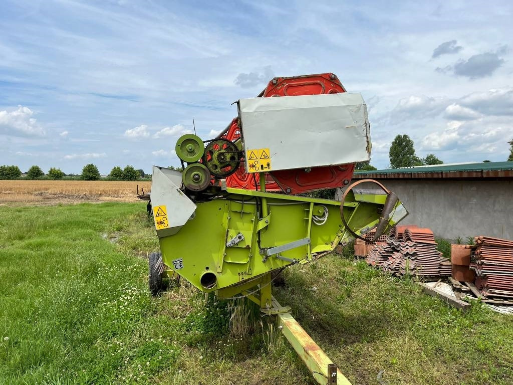 Claas C 540 - Betakarítógép tartozék: 3 kép. Claas C 540 - Betakarítógép tartozék: 3 kép.