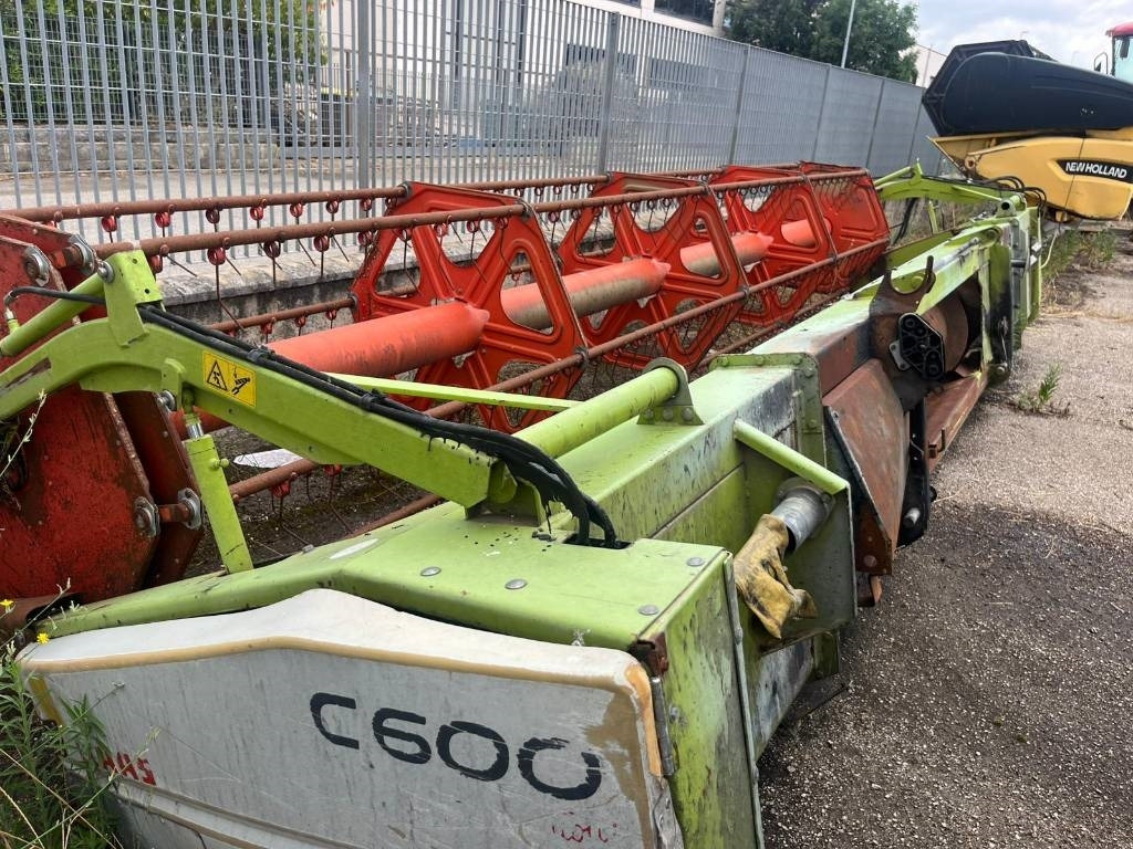 Claas C 600 - Kombájn adapter: 5 kép. Claas C 600 - Kombájn adapter: 5 kép.