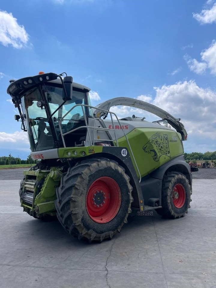 Claas Jaguar 990 - Önjáró szecskázógép: 3 kép. Claas Jaguar 990 - Önjáró szecskázógép: 3 kép.