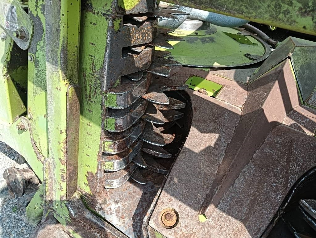 Claas Orbis 600 - Önjáró szecskázógép: 3 kép. Claas Orbis 600 - Önjáró szecskázógép: 3 kép.