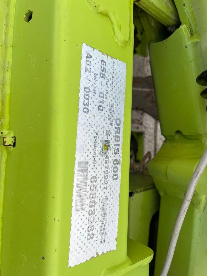 Claas Orbis 600 - Szálastakarmány betakarítás gépei: 4 kép. Claas Orbis 600 - Szálastakarmány betakarítás gépei: 4 kép.