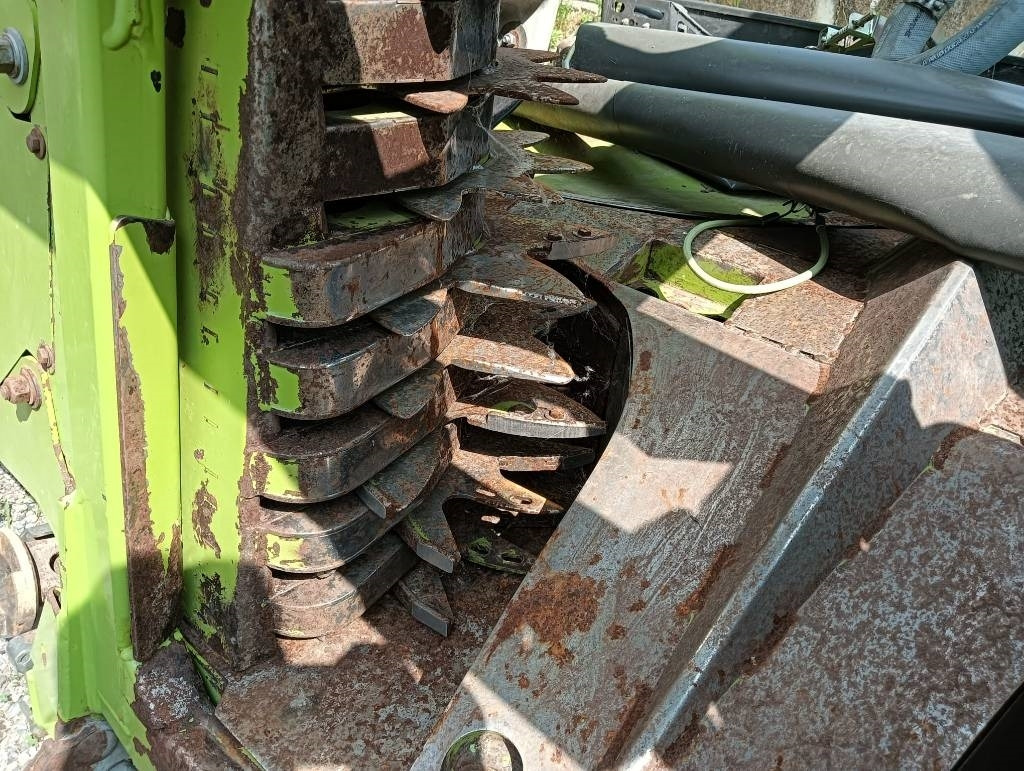 Claas Orbis 600 - Szálastakarmány betakarítás gépei: 4 kép. Claas Orbis 600 - Szálastakarmány betakarítás gépei: 4 kép.