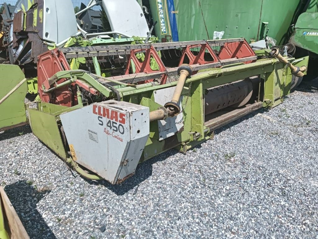 Claas S 450 - Kombájn adapter: 1 kép. Claas S 450 - Kombájn adapter: 1 kép.