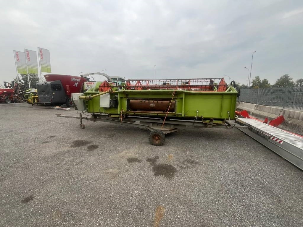 Claas SOIA 510 - Betakarítógép tartozék: 3 kép. Claas SOIA 510 - Betakarítógép tartozék: 3 kép.