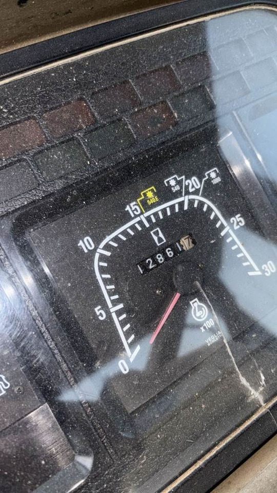 Fiat M100 - Traktor: 2 kép. Fiat M100 - Traktor: 2 kép.