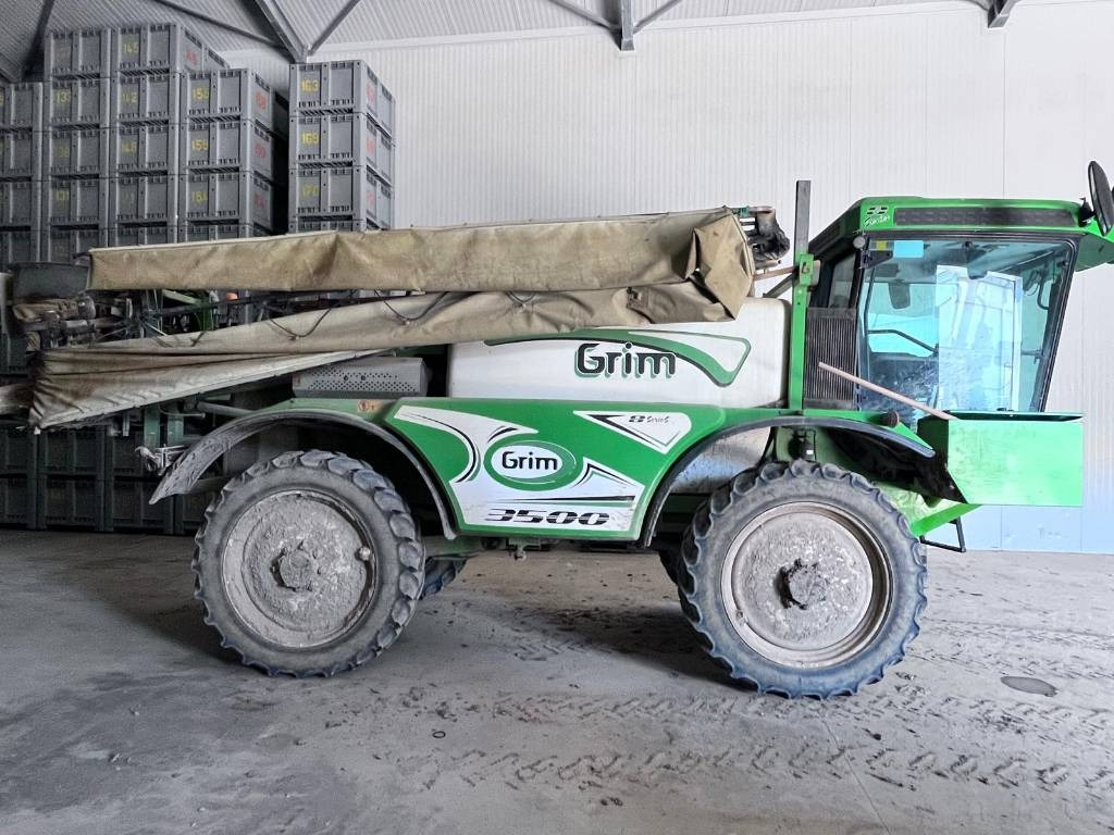 GRIM SERIE 7 M - Önjáró permetező: 1 kép. GRIM SERIE 7 M - Önjáró permetező: 1 kép.