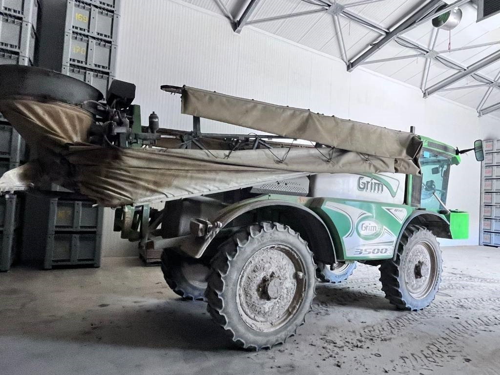 GRIM SERIE 7 M - Önjáró permetező: 2 kép. GRIM SERIE 7 M - Önjáró permetező: 2 kép.