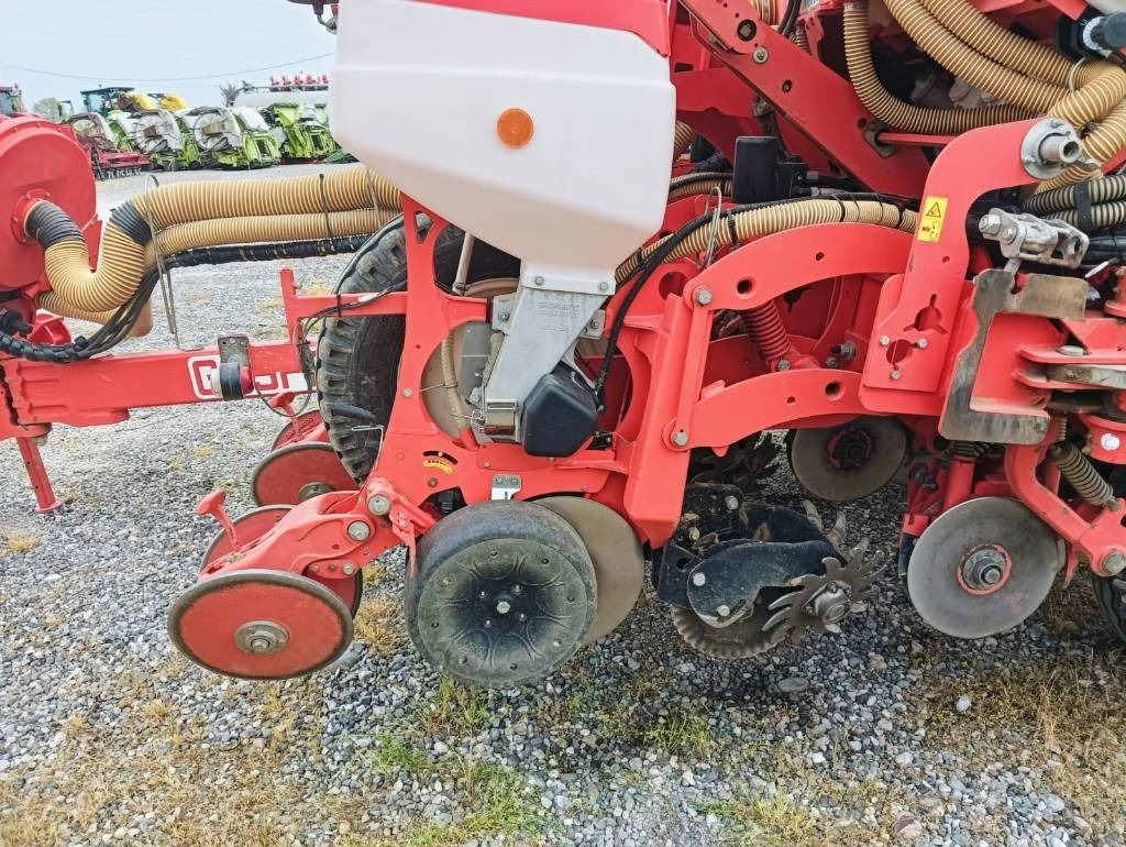 Precíziós vetőgép Gaspardo RENATA 8 FILE: 12 kép.