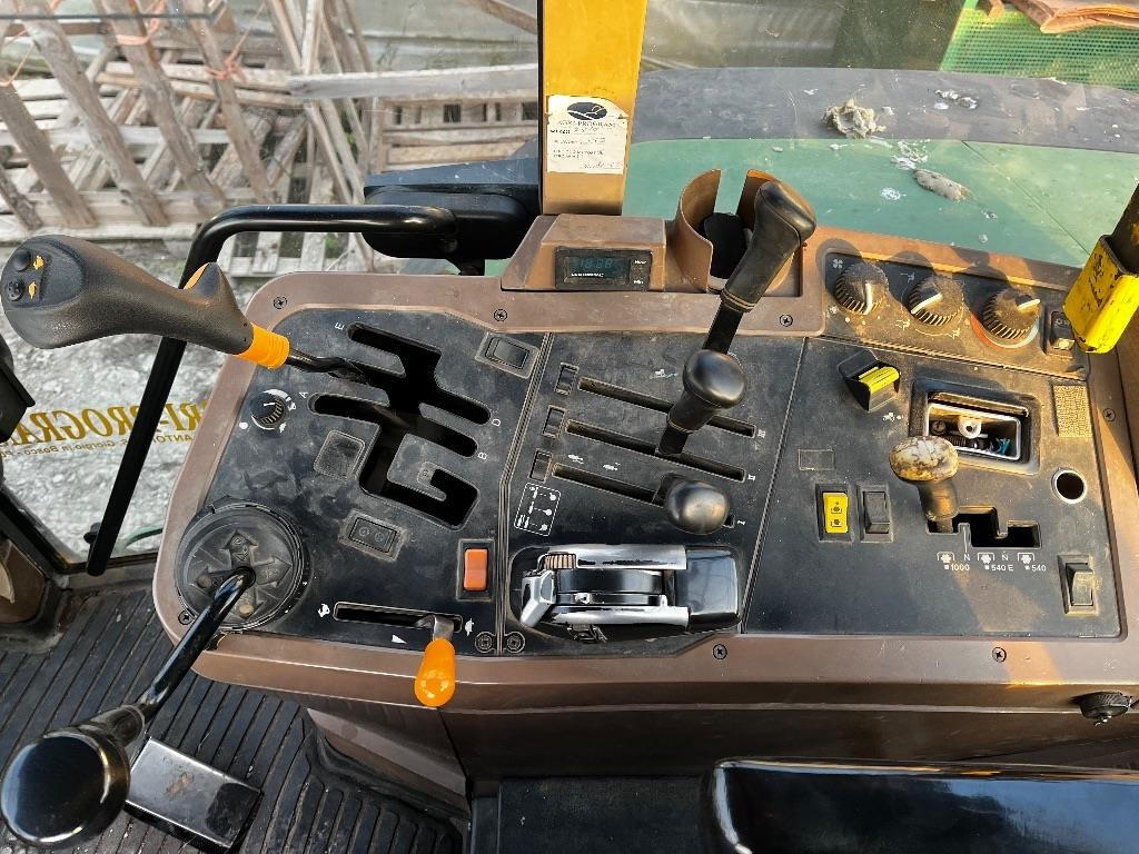 John Deere 7810 - Traktor: 3 kép. John Deere 7810 - Traktor: 3 kép.