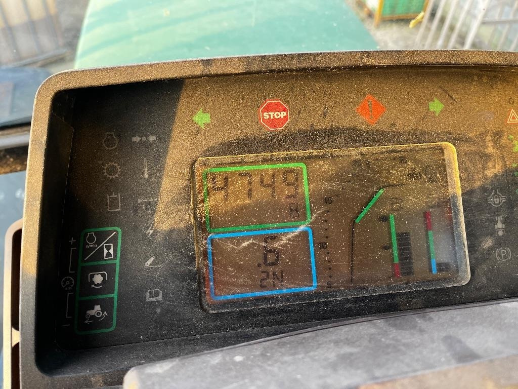 John Deere 7810 - Traktor: 4 kép. John Deere 7810 - Traktor: 4 kép.