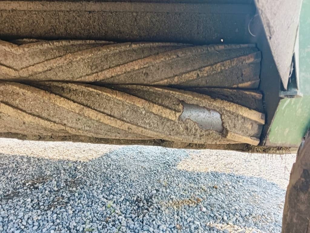 Krone AMT 283 CRI - Fűkasza: 2 kép. Krone AMT 283 CRI - Fűkasza: 2 kép.