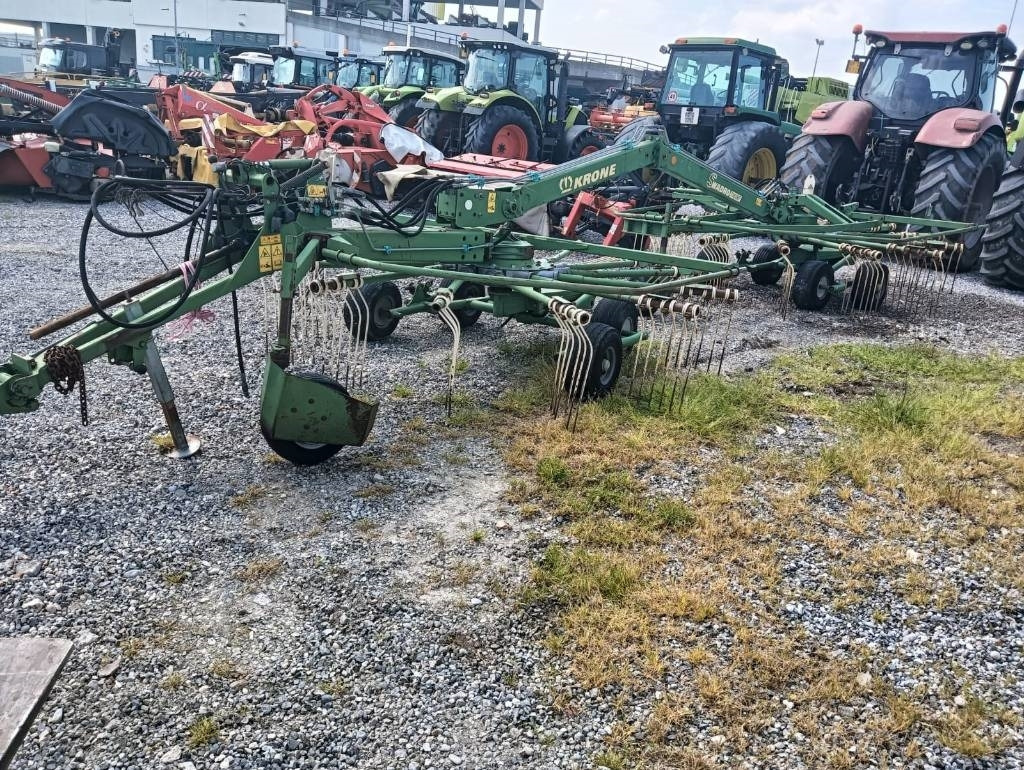 Krone SWADRO 760/26T - Bálacsomagoló: 3 kép. Krone SWADRO 760/26T - Bálacsomagoló: 3 kép.