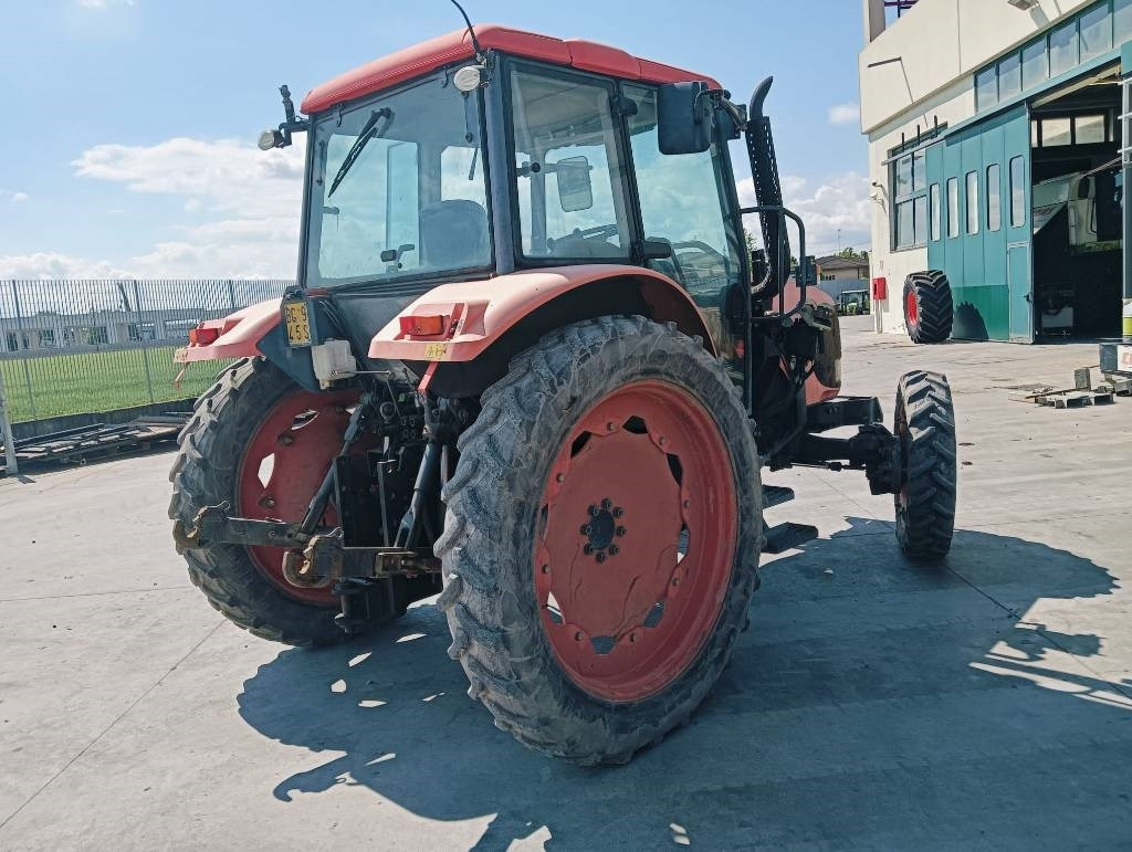 Kubota M 128 X - Traktor: 4 kép. Kubota M 128 X - Traktor: 4 kép.