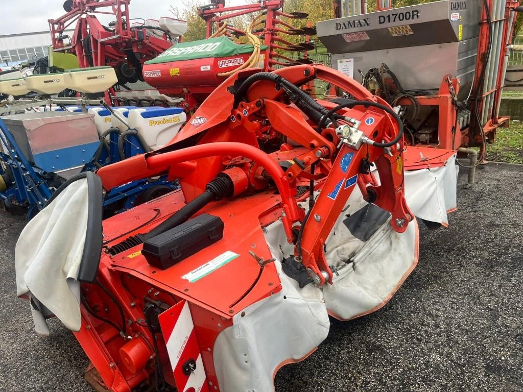 Kuhn 3125 - Fűkasza: 3 kép. Kuhn 3125 - Fűkasza: 3 kép.