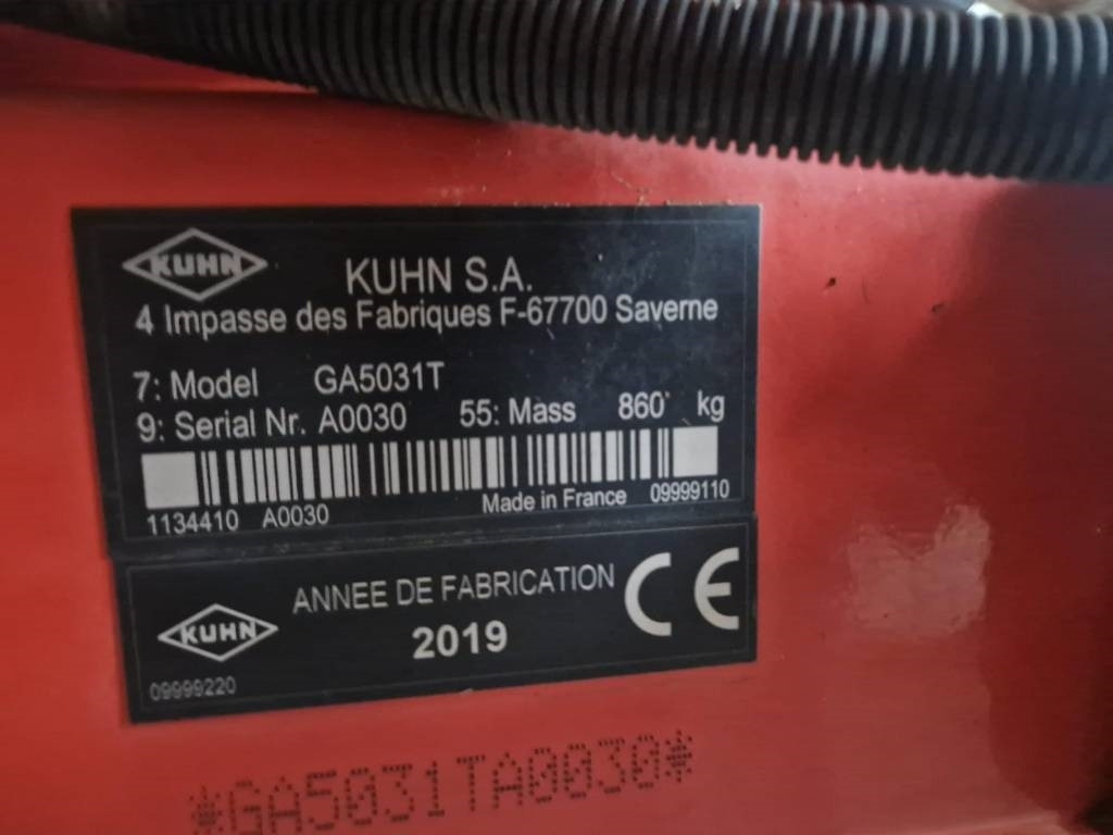 Kuhn 5031T - Szénaforgató: 3 kép. Kuhn 5031T - Szénaforgató: 3 kép.