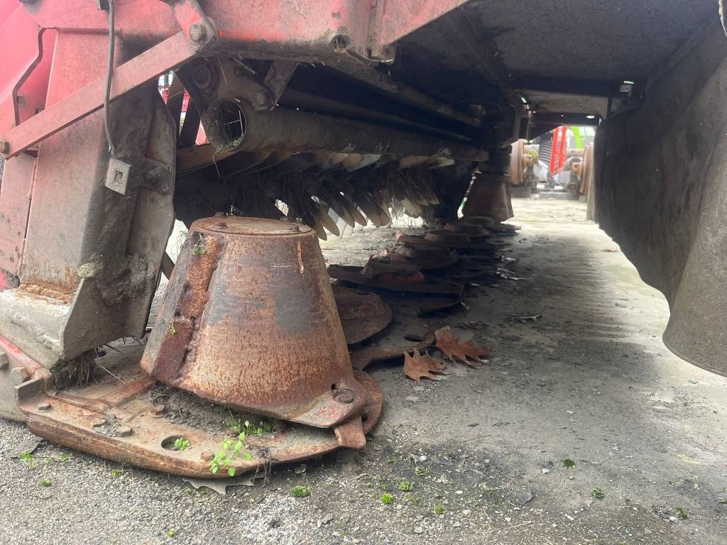 Kuhn FC 313 - Fűkasza: 3 kép. Kuhn FC 313 - Fűkasza: 3 kép.