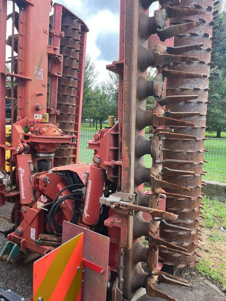 Kverneland NG-H101F30 - Borona: 1 kép. Kverneland NG-H101F30 - Borona: 1 kép.