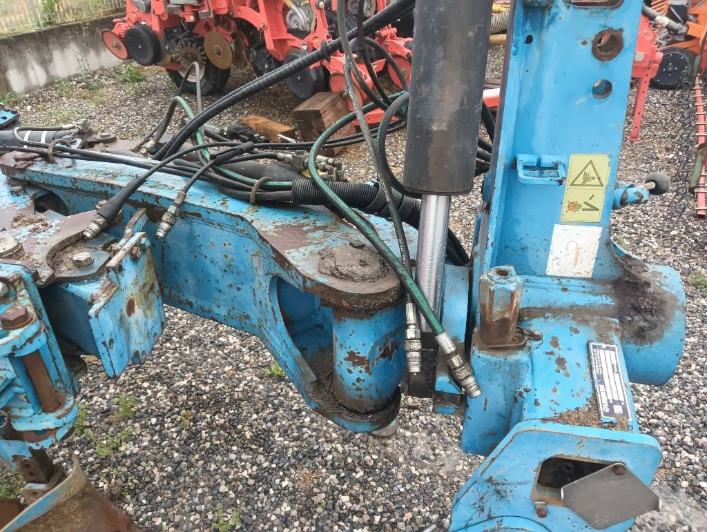 Lemken Vari-Opal 9 - Kultivátor: 5 kép. Lemken Vari-Opal 9 - Kultivátor: 5 kép.
