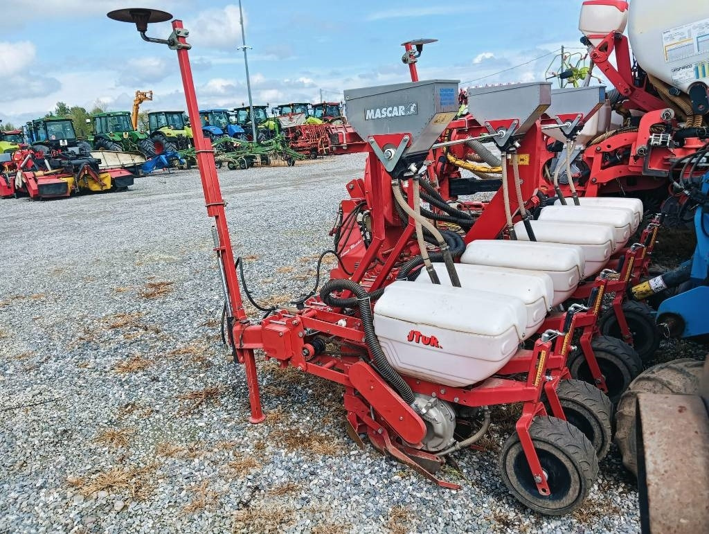 Mascar 6 FILE - Precíziós vetőgép: 4 kép. Mascar 6 FILE - Precíziós vetőgép: 4 kép.