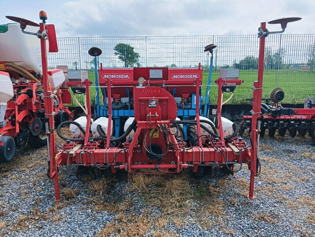 Mascar 6 FILE - Precíziós vetőgép: 2 kép. Mascar 6 FILE - Precíziós vetőgép: 2 kép.