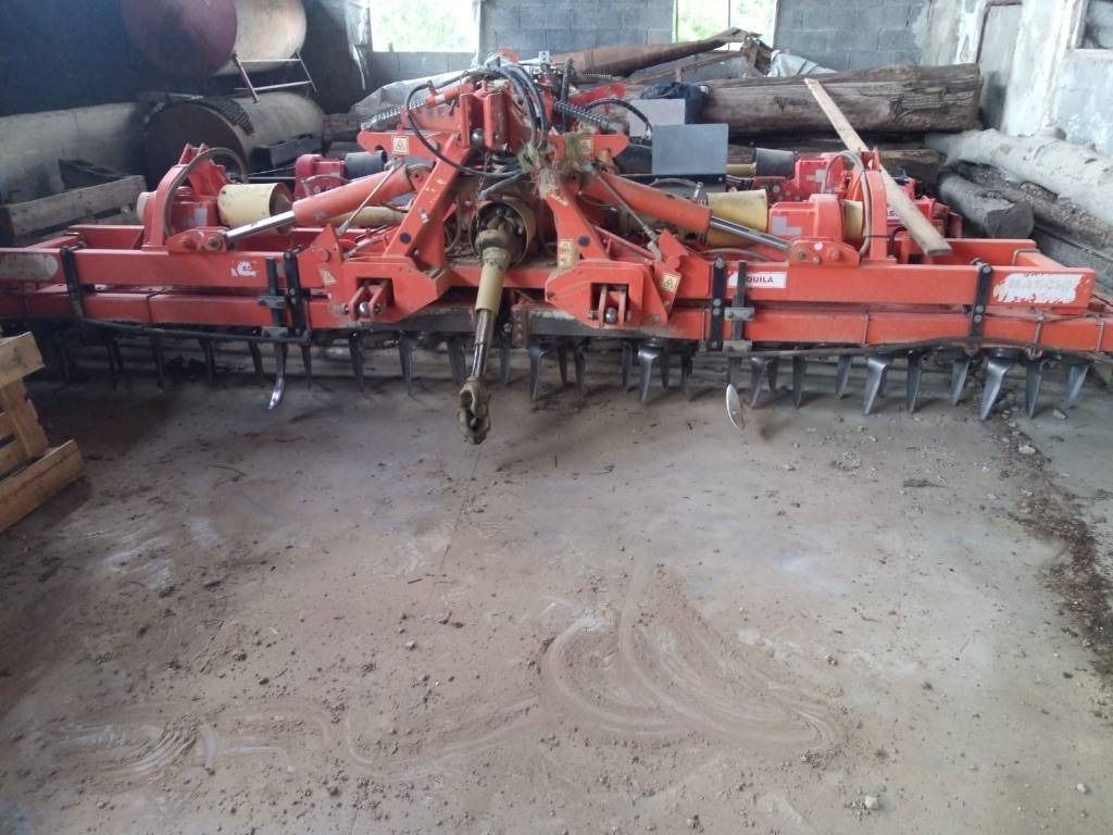 Maschio Aquila 5000 - Borona: 1 kép. Maschio Aquila 5000 - Borona: 1 kép.