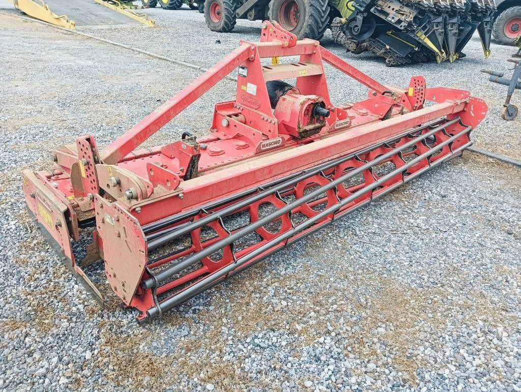 Maschio DMR 4000 - Borona: 5 kép. Maschio DMR 4000 - Borona: 5 kép.