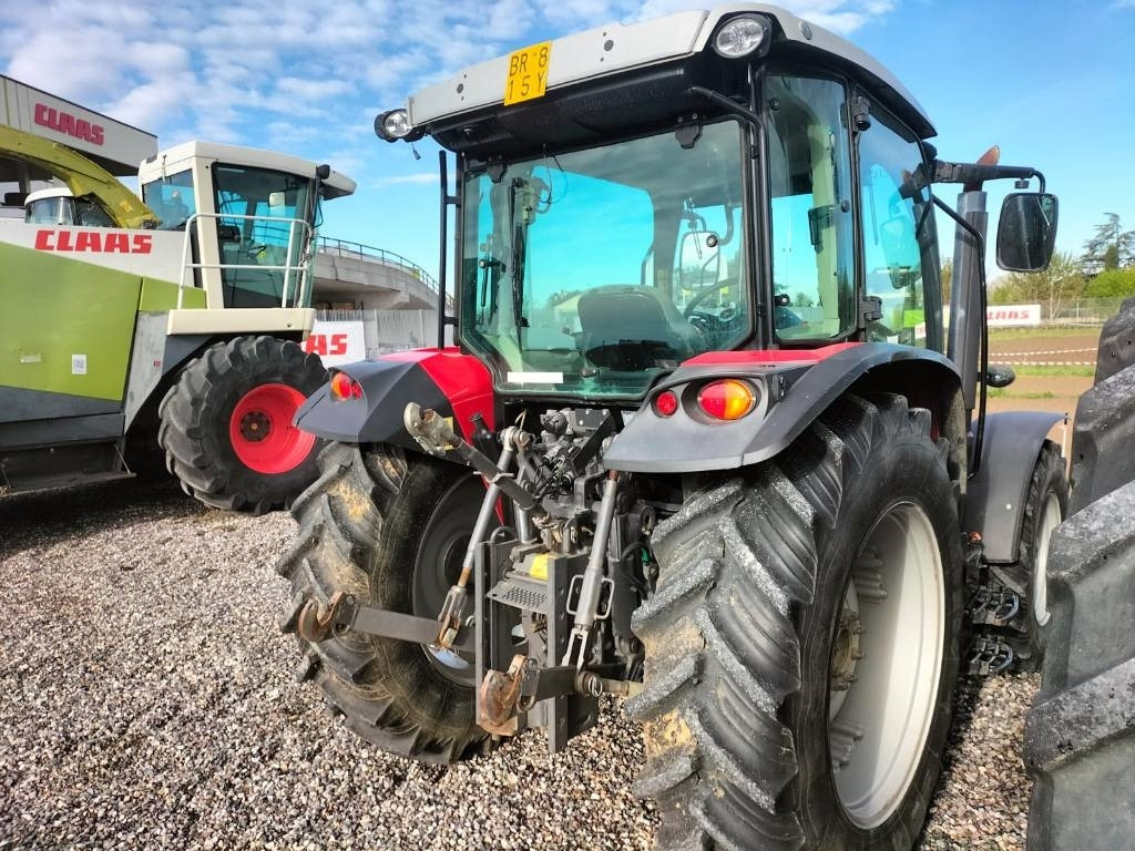 Massey Ferguson 4709 - Traktor: 5 kép. Massey Ferguson 4709 - Traktor: 5 kép.