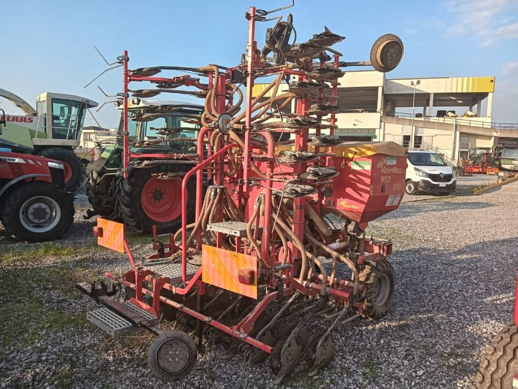 MaterMacc 5 METRI DISCHI  - Precíziós vetőgép: 2 kép. MaterMacc 5 METRI DISCHI  - Precíziós vetőgép: 2 kép.
