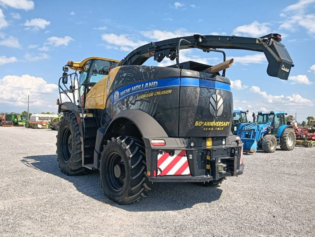 New Holland FR 650 - Önjáró szecskázógép: 5 kép. New Holland FR 650 - Önjáró szecskázógép: 5 kép.