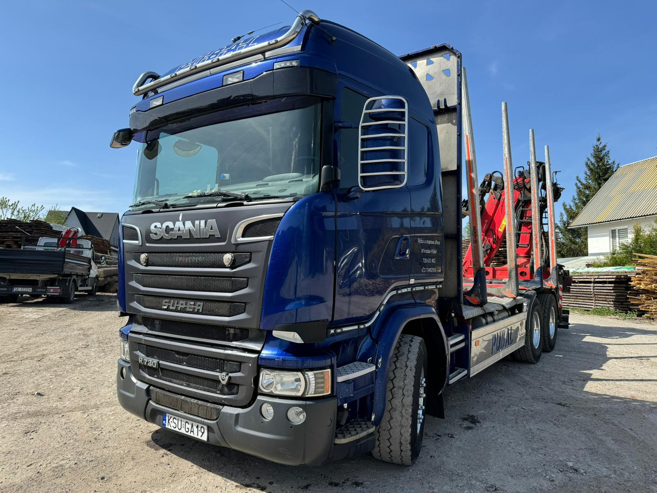 SCANIA R730 - Rönkszállító teherautó, Darus autó: 4 kép. SCANIA R730 - Rönkszállító teherautó, Darus autó: 4 kép.
