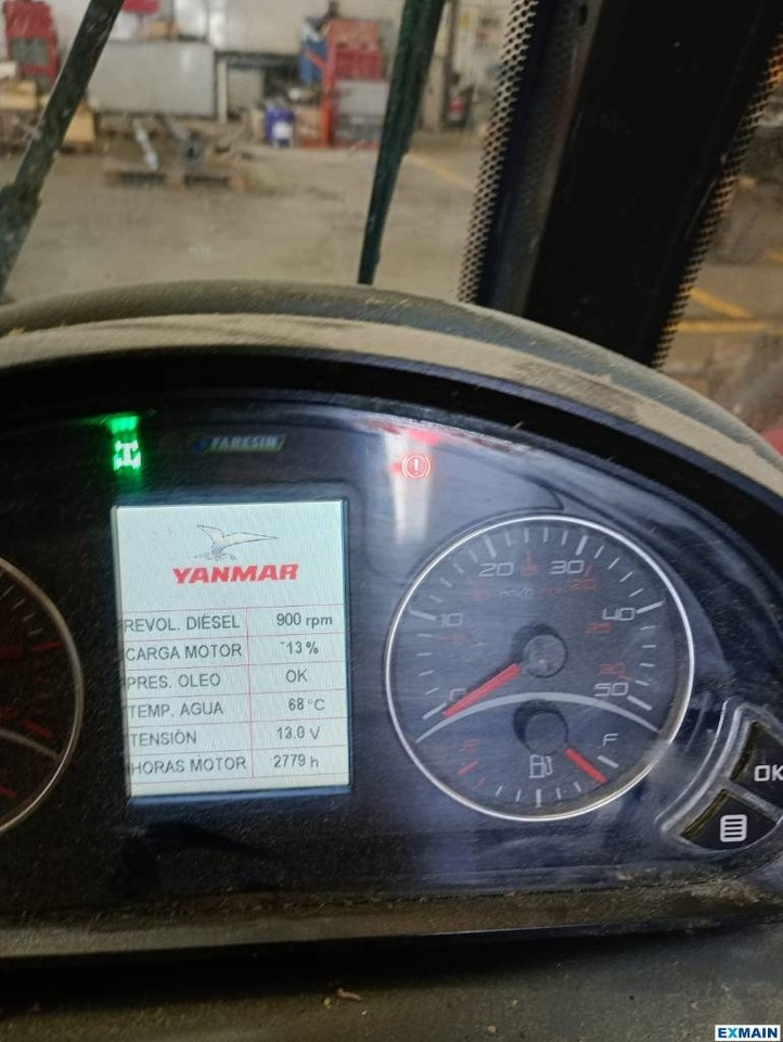 Teleszkópos rakodó Faresin 626 AGRITOP 3B: 6 kép. Teleszkópos rakodó Faresin 626 AGRITOP 3B: 6 kép.