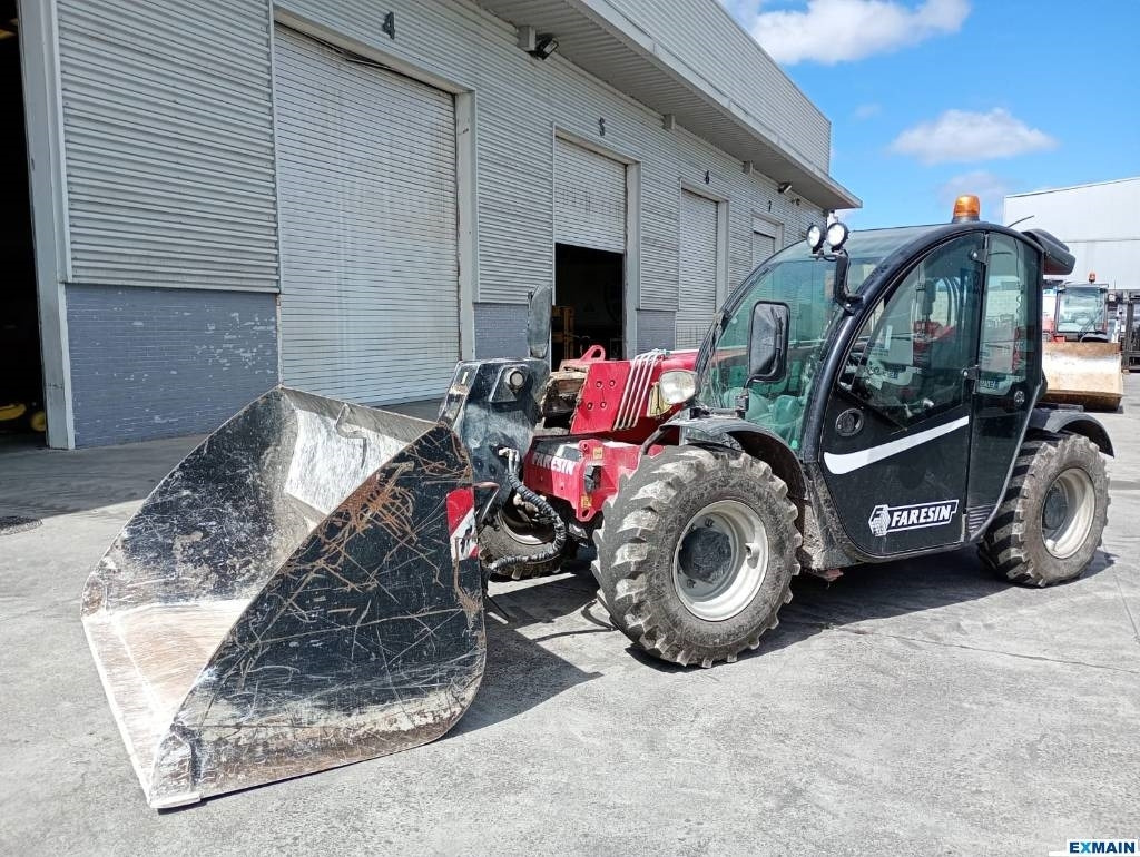 Faresin 626 AGRITOP 3B - Teleszkópos rakodó: 3 kép. Faresin 626 AGRITOP 3B - Teleszkópos rakodó: 3 kép.