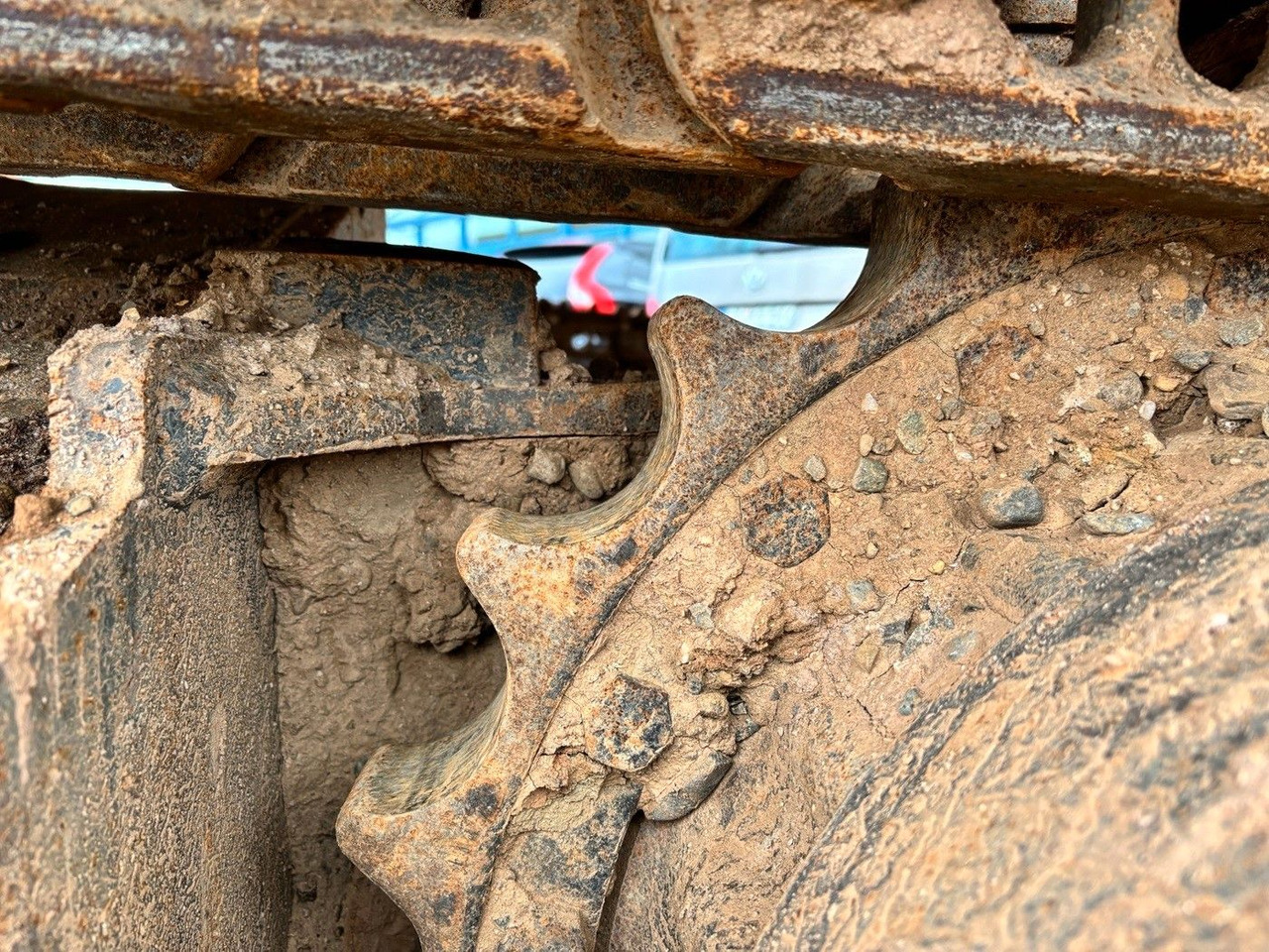 Komatsu HB215LC-3 - Lánctalpas kotró: 3 kép. Komatsu HB215LC-3 - Lánctalpas kotró: 3 kép.
