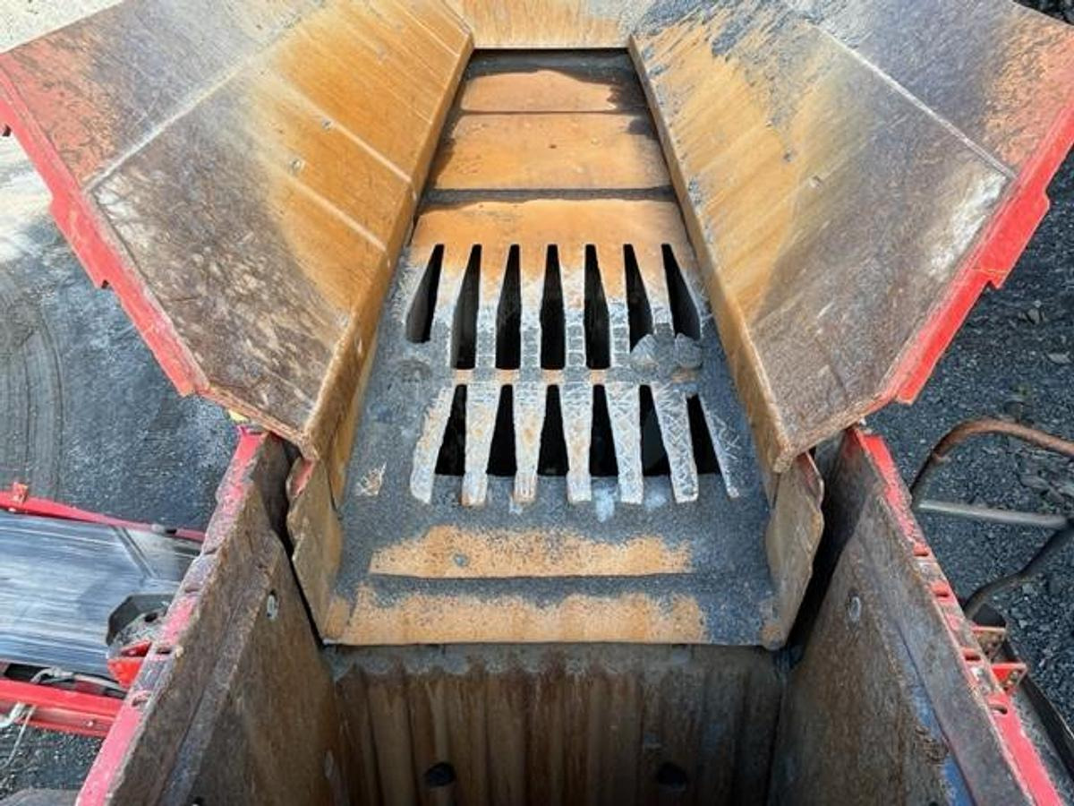 2018 Sandvik QJ341 Jaw Crusher - Törőgép: 5 kép. 2018 Sandvik QJ341 Jaw Crusher - Törőgép: 5 kép.