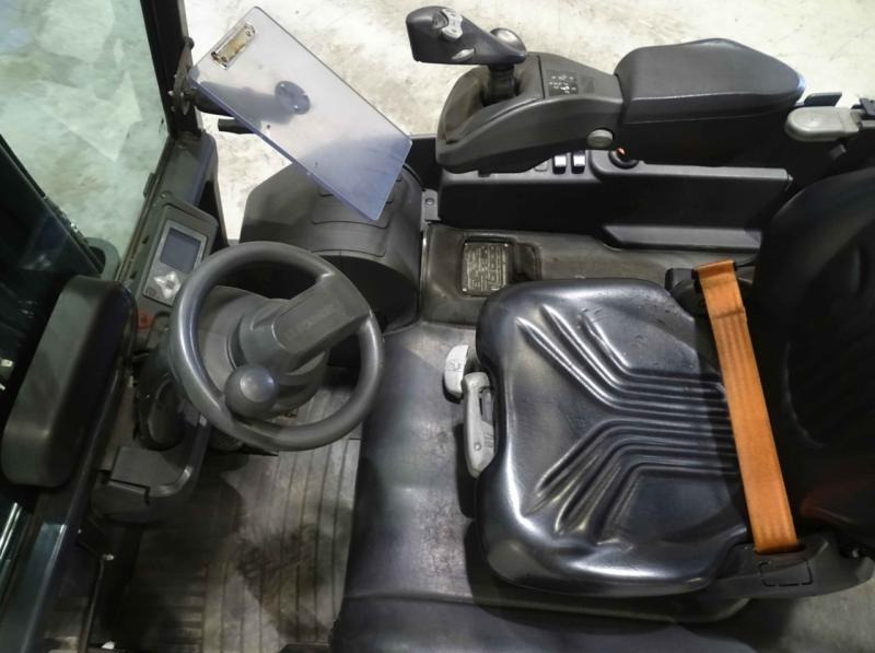 Mitsubishi - Elektromos targonca: 3 kép. Mitsubishi - Elektromos targonca: 3 kép.