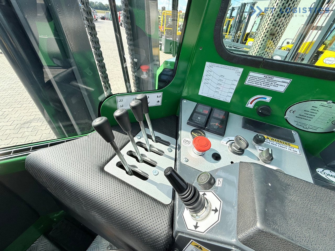 Új Négyutas tolóoszlopos targoncá COMBILIFT C3500 / DUPLEX 4100MM / GAS / EXTENDABLE FORKS / CABIN / HEATING + AIR CONDITIONING / LIKE NEW: 13 kép.