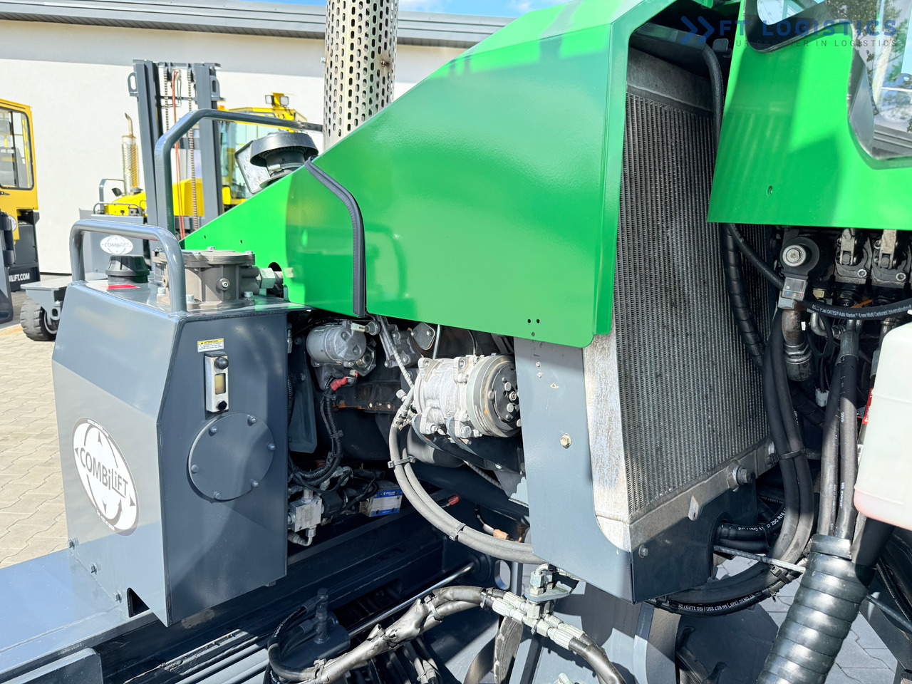 Új Négyutas tolóoszlopos targoncá COMBILIFT C3500 / DUPLEX 4100MM / GAS / EXTENDABLE FORKS / CABIN / HEATING + AIR CONDITIONING / LIKE NEW: 33 kép.
