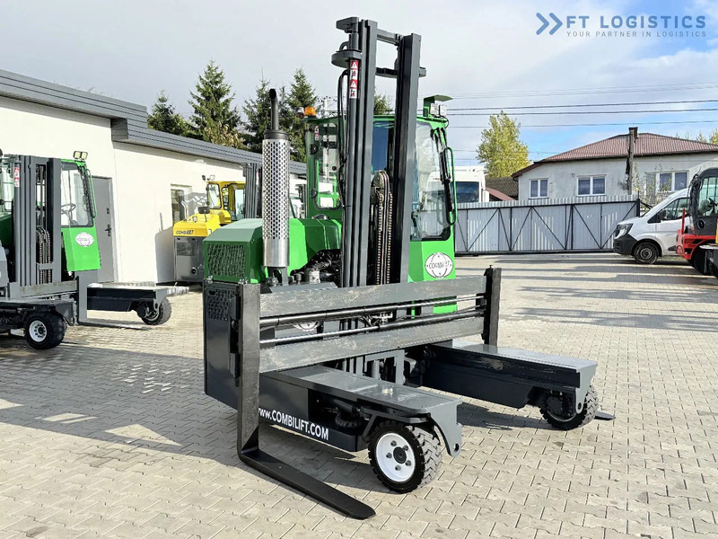 Combilift C3000 / DIESEL / DUPLEX 4200MM / FREE LIFT / WIDE FORK POSITIONER / FULL CABIN / EXCELLENT CONDITION / Wide range of four-way an - Négyutas tolóoszlopos targoncá: 5 kép. Combilift C3000 / DIESEL / DUPLEX 4200MM / FREE LIFT / WIDE FORK POSITIONER / FULL CABIN / EXCELLENT CONDITION / Wide range of four-way an - Négyutas tolóoszlopos targoncá: 5 kép.