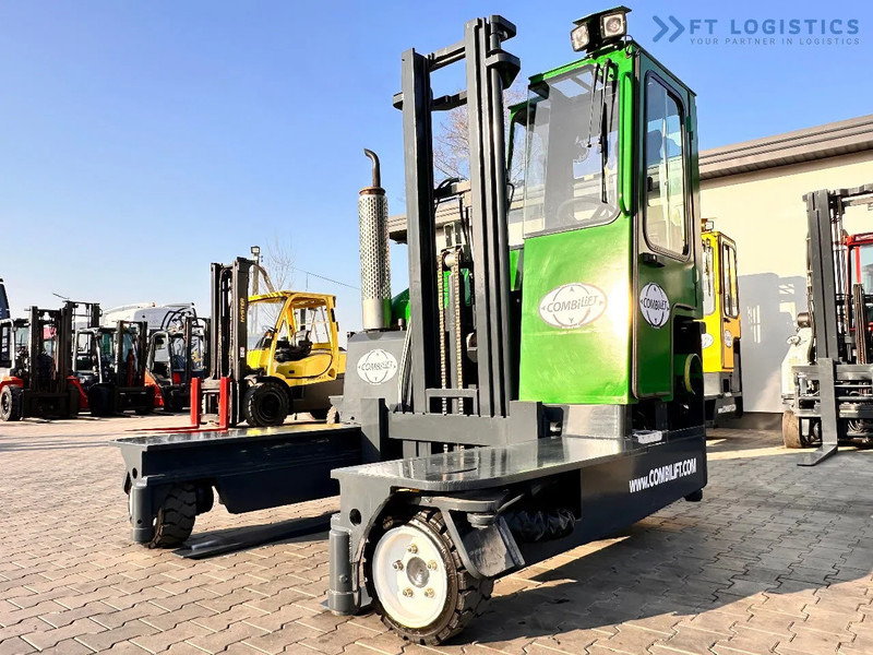 Combilift C3000 / DUPLEX / 4100MM / LPG / FREE LIFT / Like New C3000 / DUPLEX / 4100MM / LPG / FREE LIFT / Like New - Négyutas tolóoszlopos targoncá: 5 kép. Combilift C3000 / DUPLEX / 4100MM / LPG / FREE LIFT / Like New C3000 / DUPLEX / 4100MM / LPG / FREE LIFT / Like New - Négyutas tolóoszlopos targoncá: 5 kép.