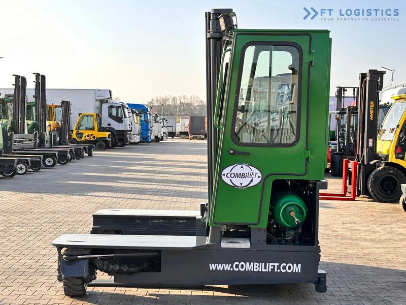 Combilift C3000 / DUPLEX / 4100MM / LPG / FREE LIFT / Like New C3000 / DUPLEX / 4100MM / LPG / FREE LIFT / Like New - Négyutas tolóoszlopos targoncá: 2 kép. Combilift C3000 / DUPLEX / 4100MM / LPG / FREE LIFT / Like New C3000 / DUPLEX / 4100MM / LPG / FREE LIFT / Like New - Négyutas tolóoszlopos targoncá: 2 kép.