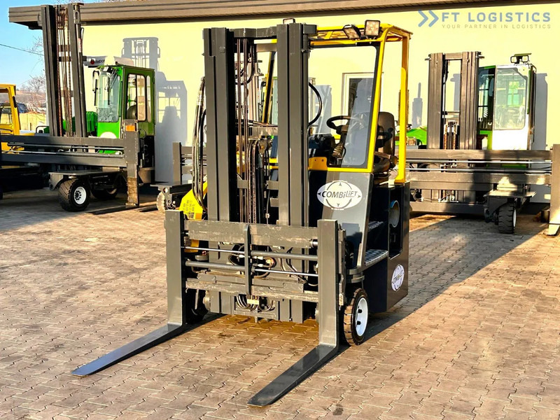 Combilift C3000CB / LPG / TRIPLEX - 4900MM / LPG / FREE LIFT / FORK POSITIONER C3000CB / LPG / TRIPLEX - 4900MM / LPG / FREE LIFT / FORK P - Négyutas tolóoszlopos targoncá: 3 kép. Combilift C3000CB / LPG / TRIPLEX - 4900MM / LPG / FREE LIFT / FORK POSITIONER C3000CB / LPG / TRIPLEX - 4900MM / LPG / FREE LIFT / FORK P - Négyutas tolóoszlopos targoncá: 3 kép.