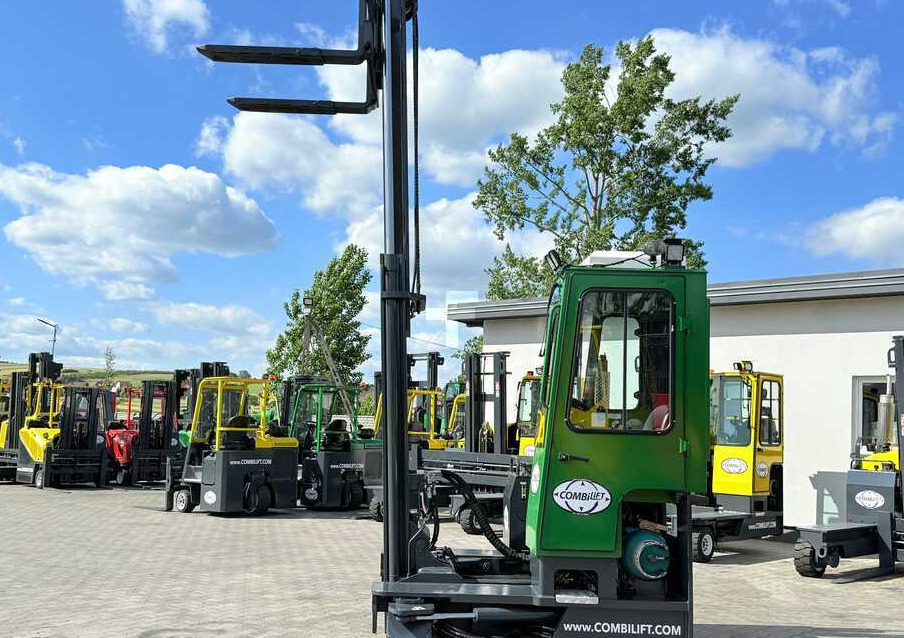 Négyutas tolóoszlopos targoncá Combilift C3500 / DUPLEX 4100MM / GAS / EXTENDABLE FORKS / CABIN / HEATING + AIR CONDITIONING / LIKE NEW: 24 kép.