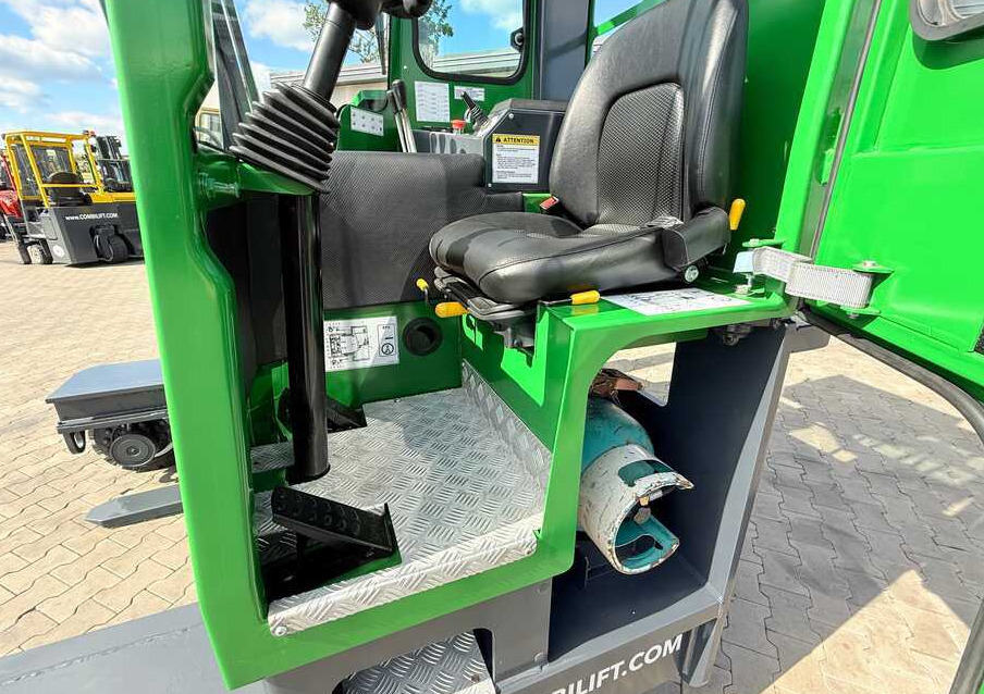 Négyutas tolóoszlopos targoncá Combilift C3500 / DUPLEX 4100MM / GAS / EXTENDABLE FORKS / CABIN / HEATING + AIR CONDITIONING / LIKE NEW: 10 kép.