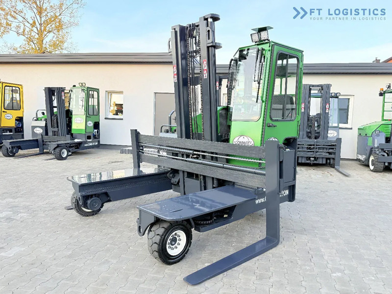 Combilift C4500 / DIESEL / DUPLEX 4000MM / WIDE FORK POSITIONER / HEATING / FULL CABIN / EXCELLENT CONDITION / A wide range of four-way an - Négyutas tolóoszlopos targoncá: 3 kép. Combilift C4500 / DIESEL / DUPLEX 4000MM / WIDE FORK POSITIONER / HEATING / FULL CABIN / EXCELLENT CONDITION / A wide range of four-way an - Négyutas tolóoszlopos targoncá: 3 kép.