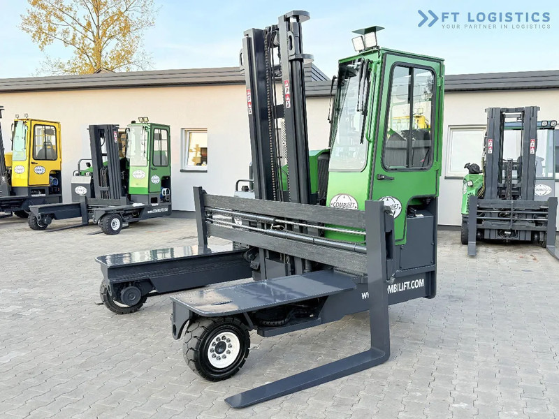 Combilift C4500 / DIESEL / DUPLEX 4000MM / WIDE FORK POSITIONER / HEATING / FULL CABIN / EXCELLENT CONDITION / A wide range of four-way an - Négyutas tolóoszlopos targoncá: 1 kép. Combilift C4500 / DIESEL / DUPLEX 4000MM / WIDE FORK POSITIONER / HEATING / FULL CABIN / EXCELLENT CONDITION / A wide range of four-way an - Négyutas tolóoszlopos targoncá: 1 kép.